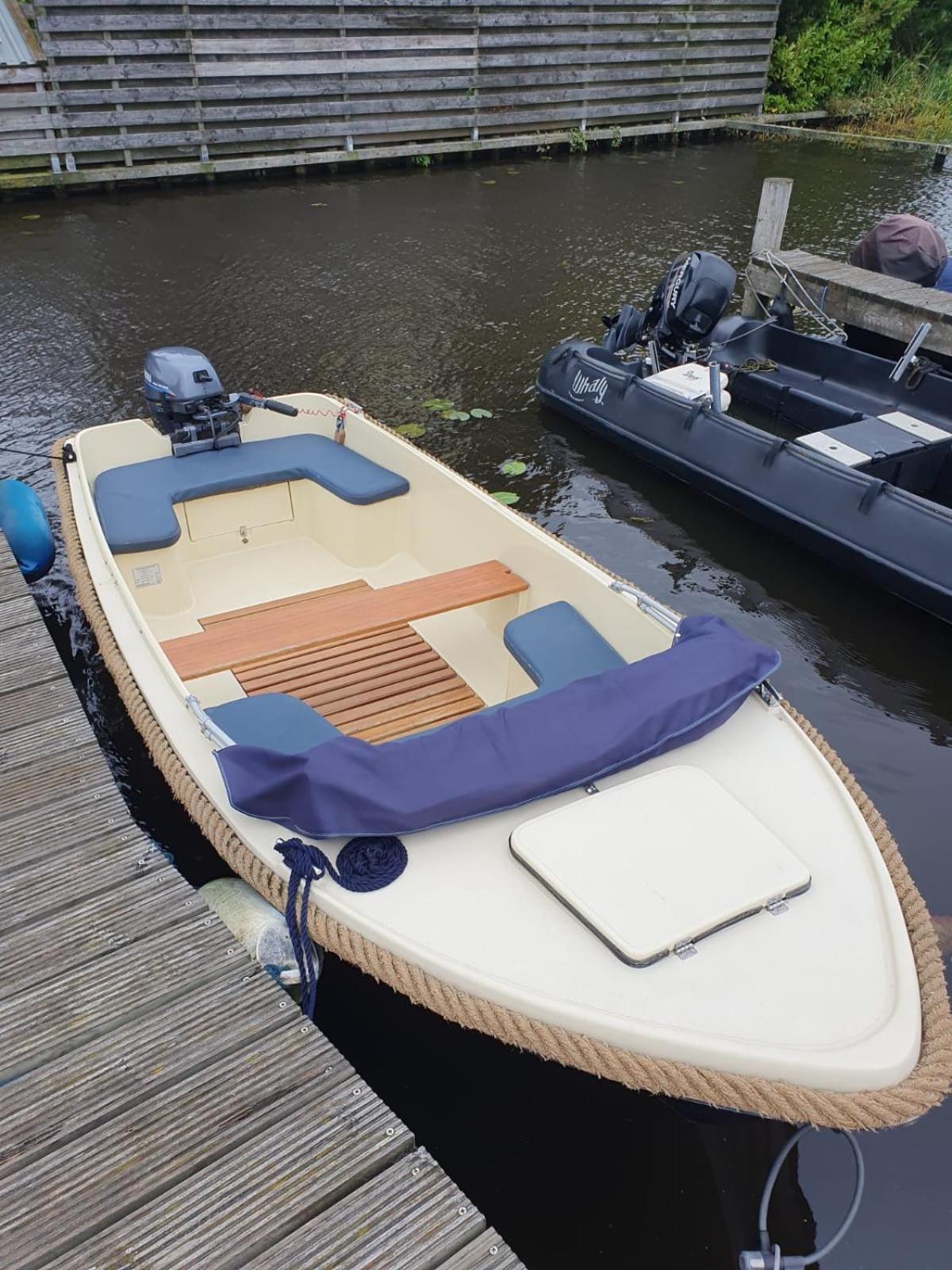 Boat Stoer - Inclusief Sloep Jutrijp Luaran gambar